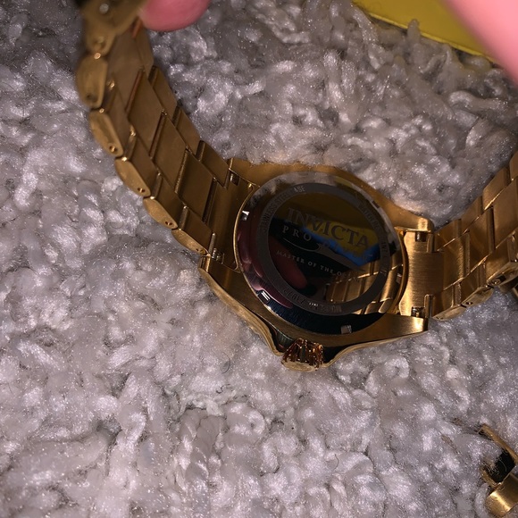 Invicta Diving Watch - Picture 4 of 7